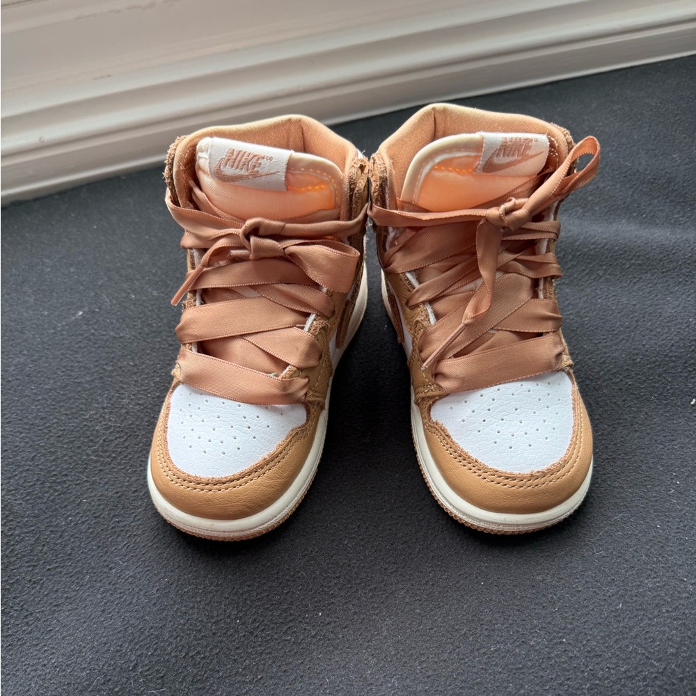 Kids Jordan Retro 1